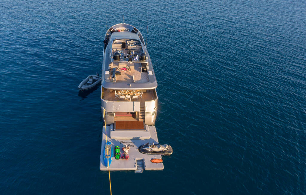 Motoryacht Admiral 101 Summer Fun