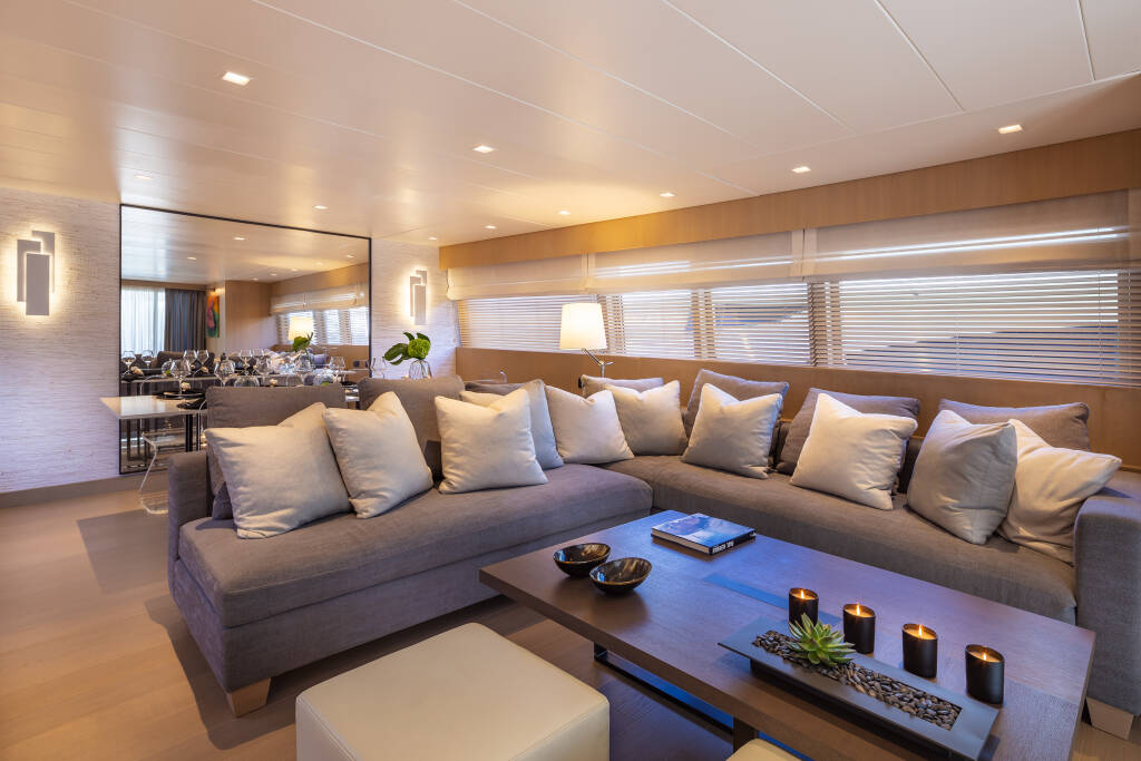 Motoryacht Admiral 101 Summer Fun