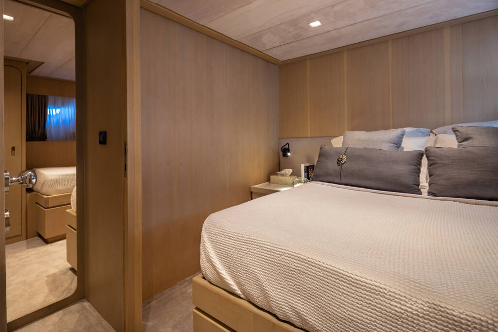 Motoryacht Admiral 101 Summer Fun