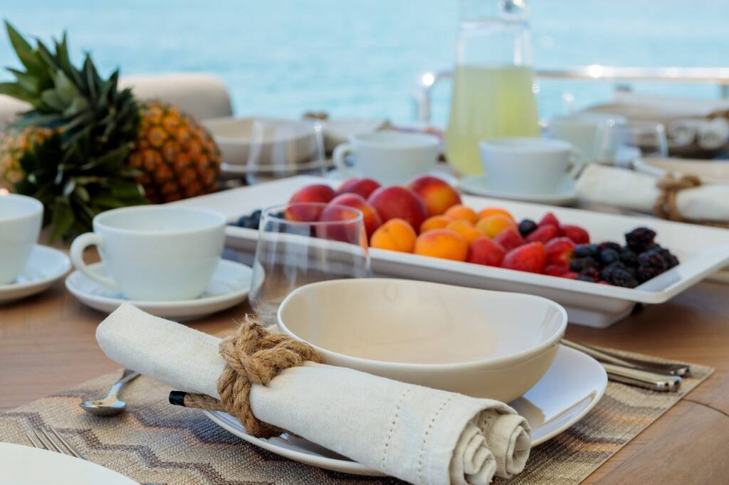 Luxury motor yacht Alalunga 78 Freedom