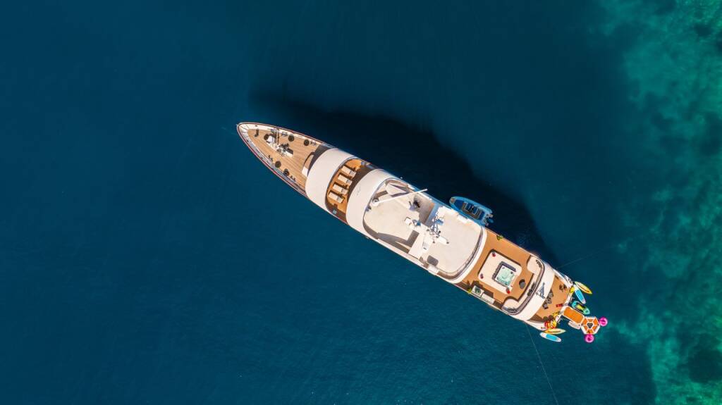 Luxus-Motoryacht Alfa Mario Alfa Mario