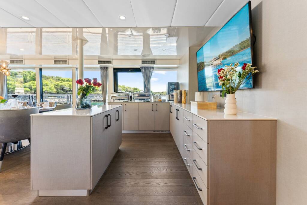 Luxus-Motoryacht Alfa Mario Alfa Mario