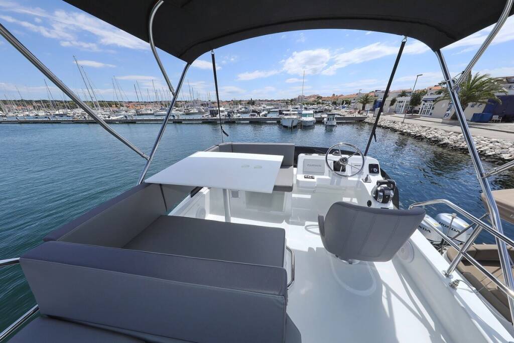 Motorboot Antares 11 Solis