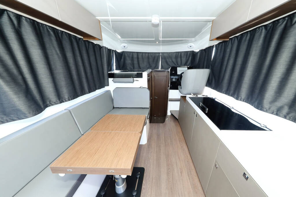 Motorboot Antares 11 Solis