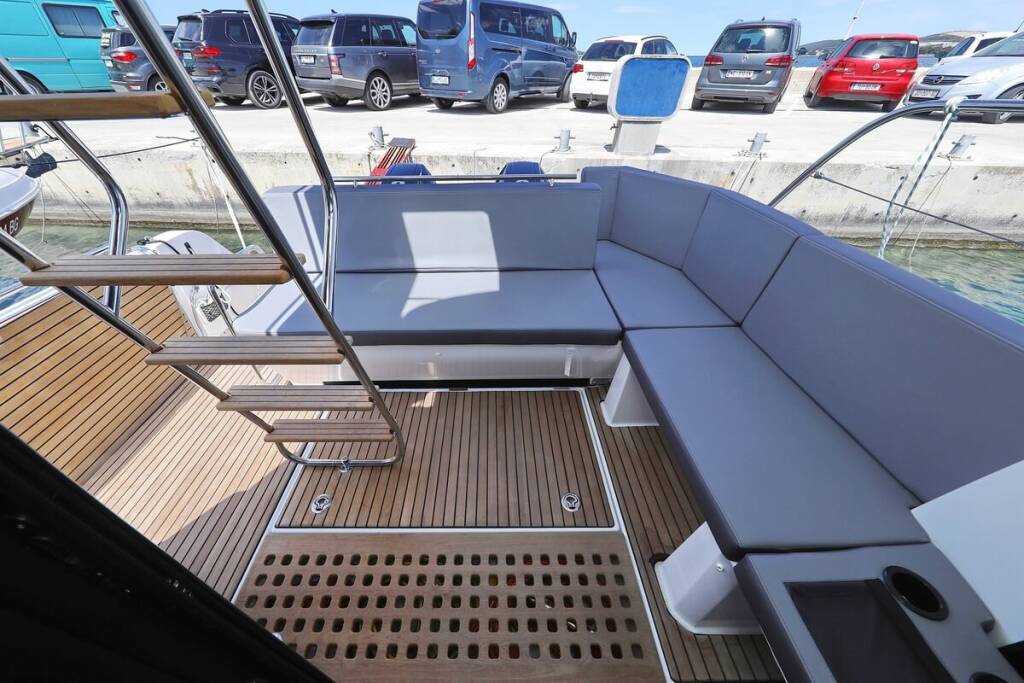 Motorboot Antares 11 Solis