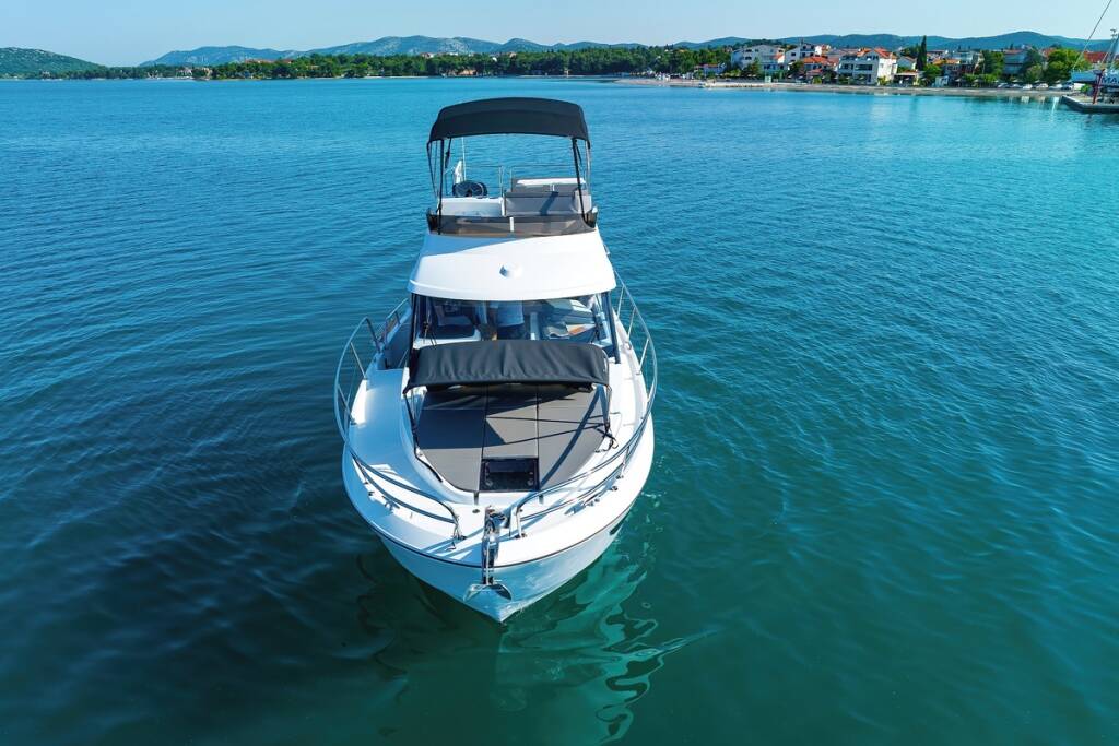 Motor boat Antares 11 Tango