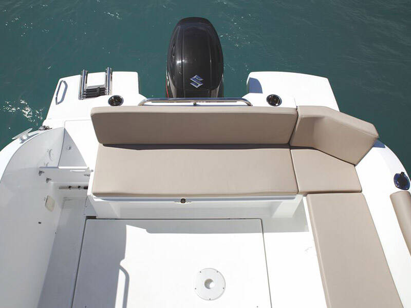 Motor boat Antares 8 OB Lovre