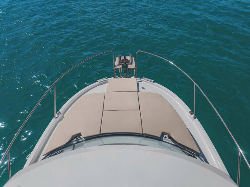 Motor boat Antares 8 OB Lovre
