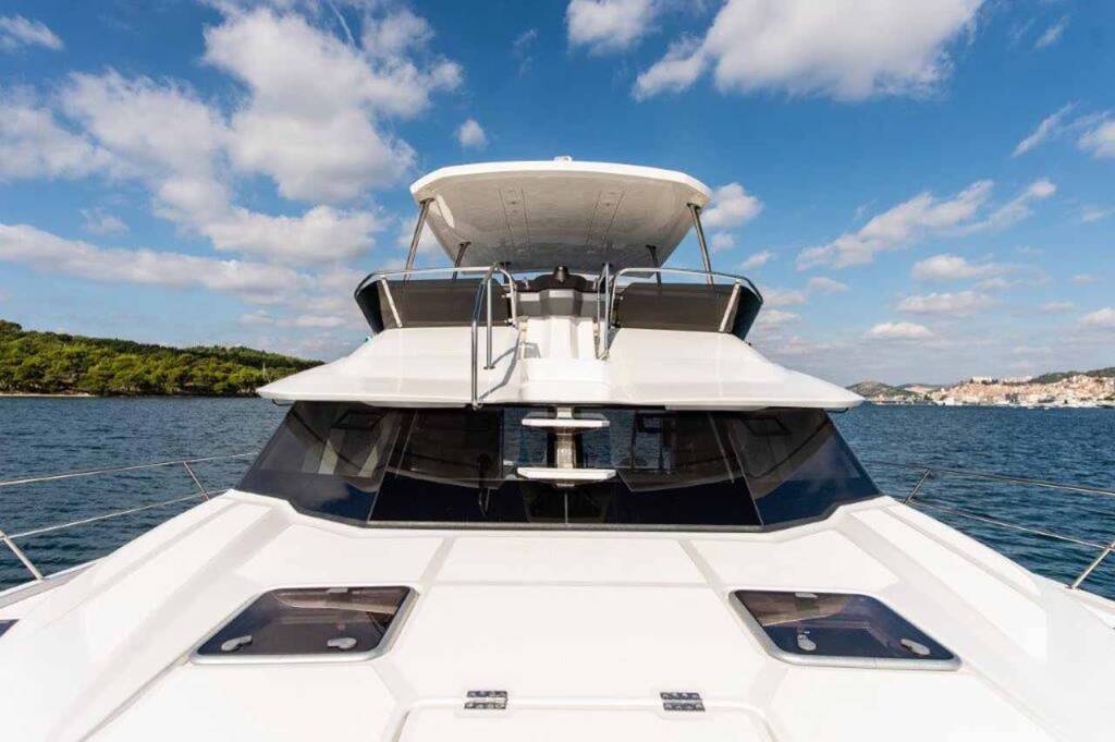 Power catamaran Aquila 44 Adriatic Z
