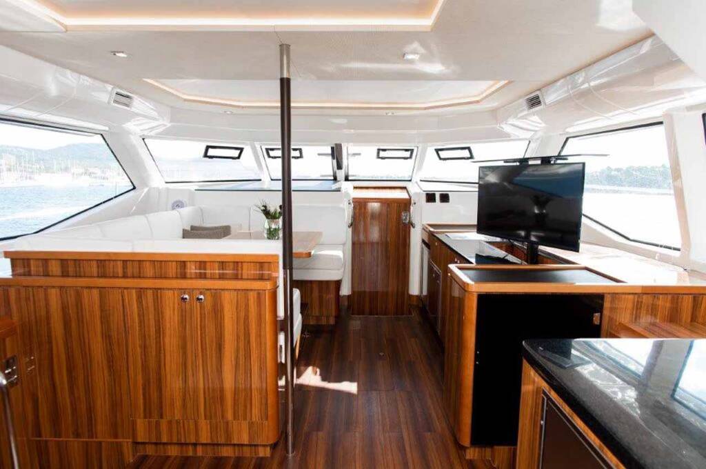 Power catamaran Aquila 44 Adriatic Z