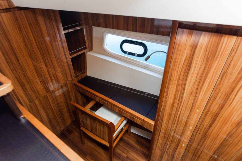 Power catamaran Aquila 44 Adriatic Z