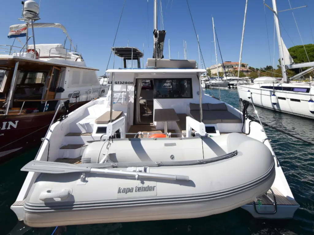 Katamaran Aventura 34 CLASS