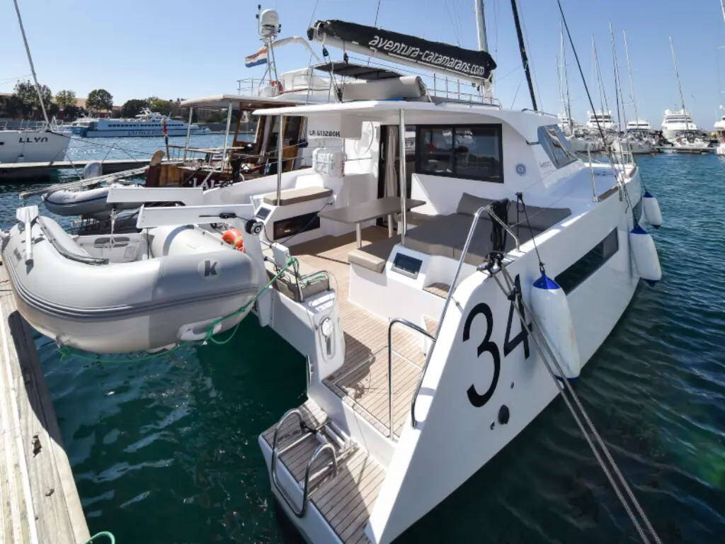 Katamaran Aventura 34 CLASS