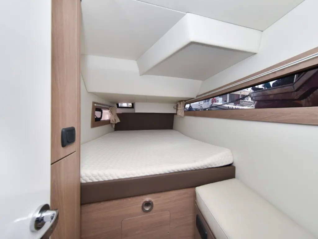 Katamaran Aventura 34 CLASS