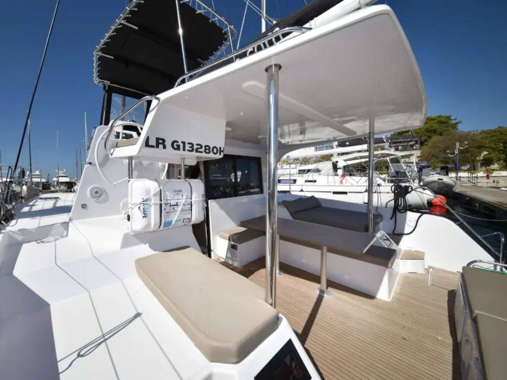 Katamaran Aventura 34 ECONOMY