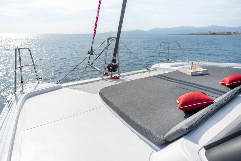 Catamaran Aventura 37 