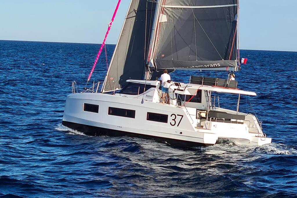 Katamaran Aventura 37 Hakuna