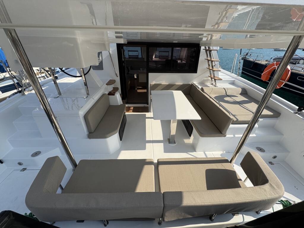 Catamaran Aventura 37 Volki