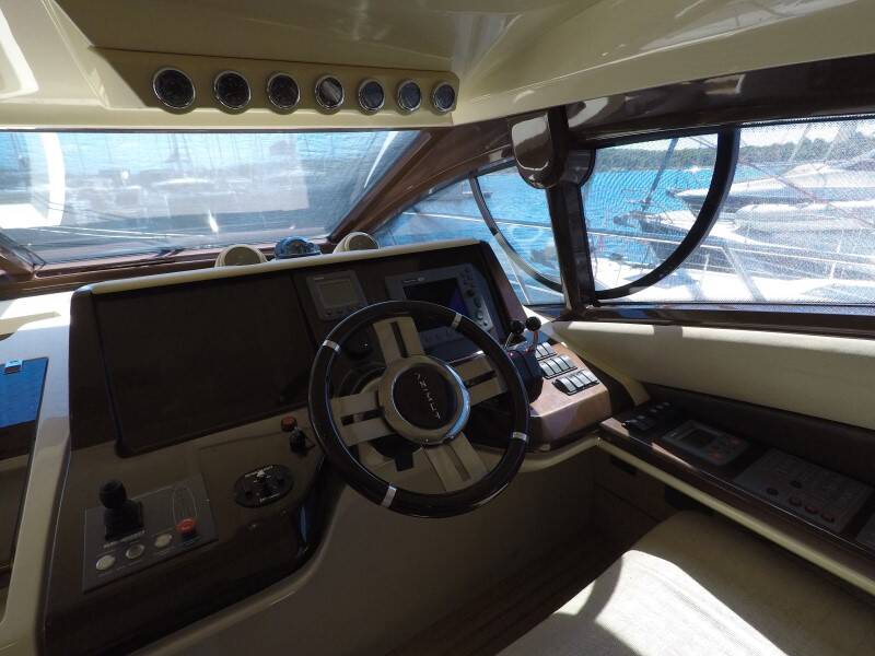 Motoryacht Azimut 47 Luma