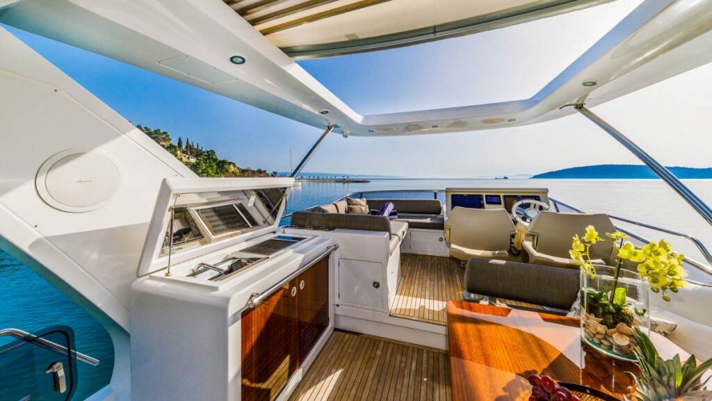 Luxus-Motoryacht Azimut 66 MY My Karat II