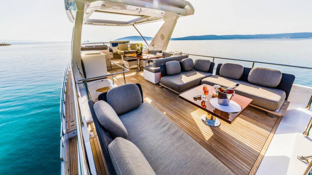 Luxus-Motoryacht Azimut 66 MY My Karat II