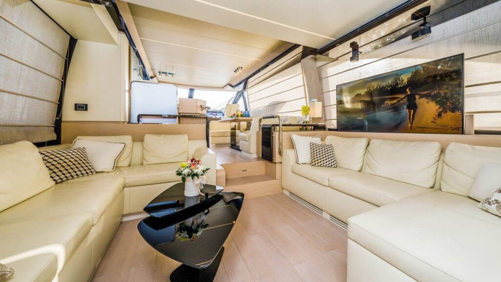 Luxus-Motoryacht Azimut 66 MY My Karat II