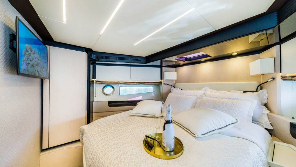 Luxus-Motoryacht Azimut 66 MY My Karat II
