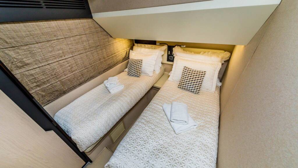 Luxus-Motoryacht Azimut 66 MY My Karat II