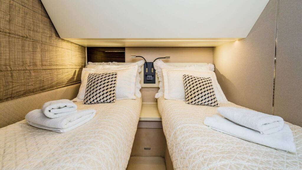 Luxus-Motoryacht Azimut 66 MY My Karat II