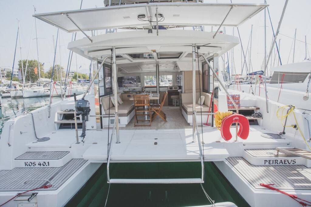 Catamaran Bali 4.0 Blue Dream II