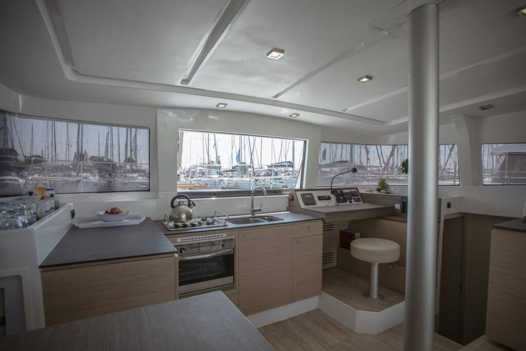 Catamaran Bali 4.0 Blue Dream II