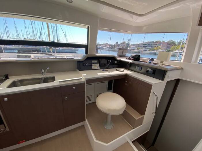 Katamaran Bali 4.1 Calypso