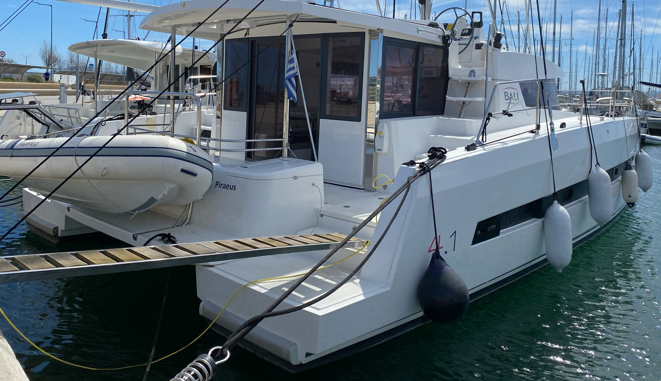 Katamaran Bali 4.1 Calypso