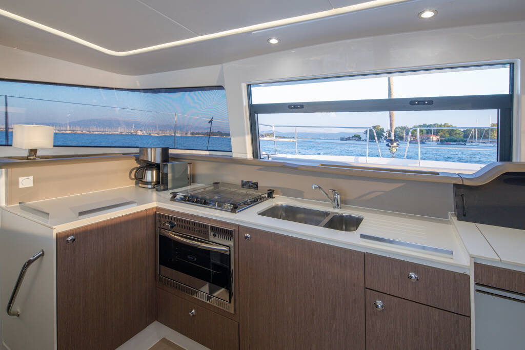 Catamaran Bali 4.1 Paspartu