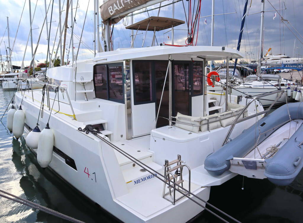 Katamaran Bali 4.1 CLASS