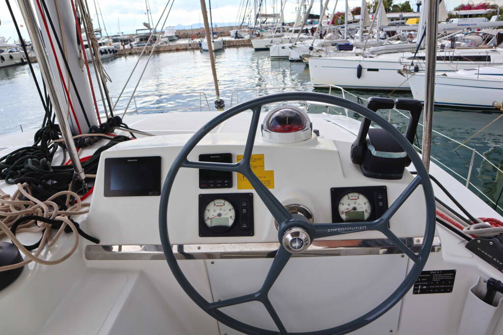 Katamaran Bali 4.1 CLASS
