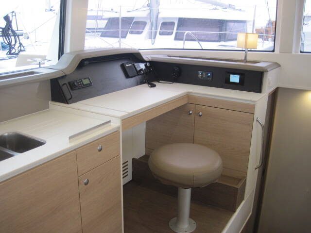 Katamaran Bali 4.1 ECONOMY