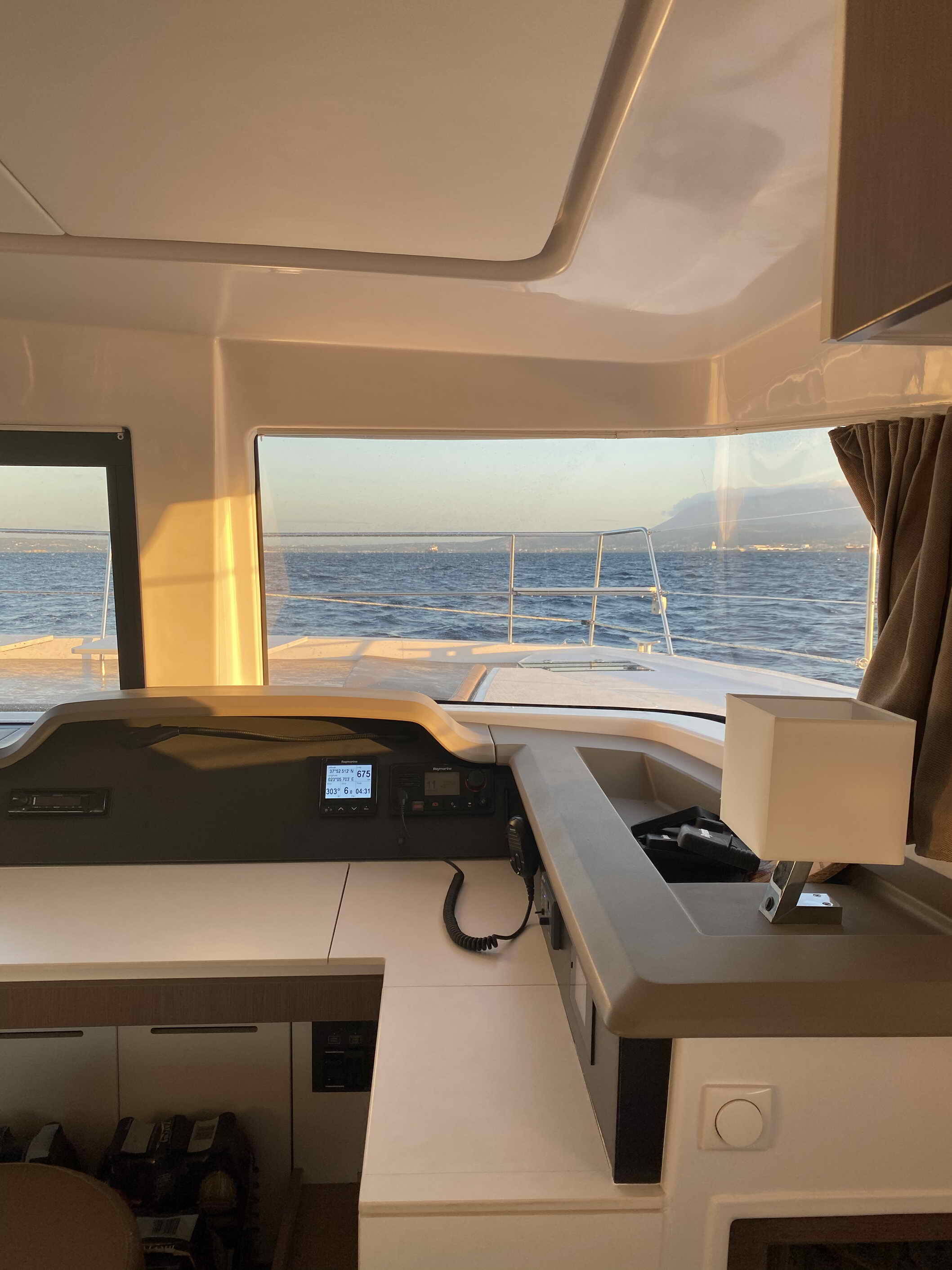 Catamaran Bali 4.1 ECONOMY