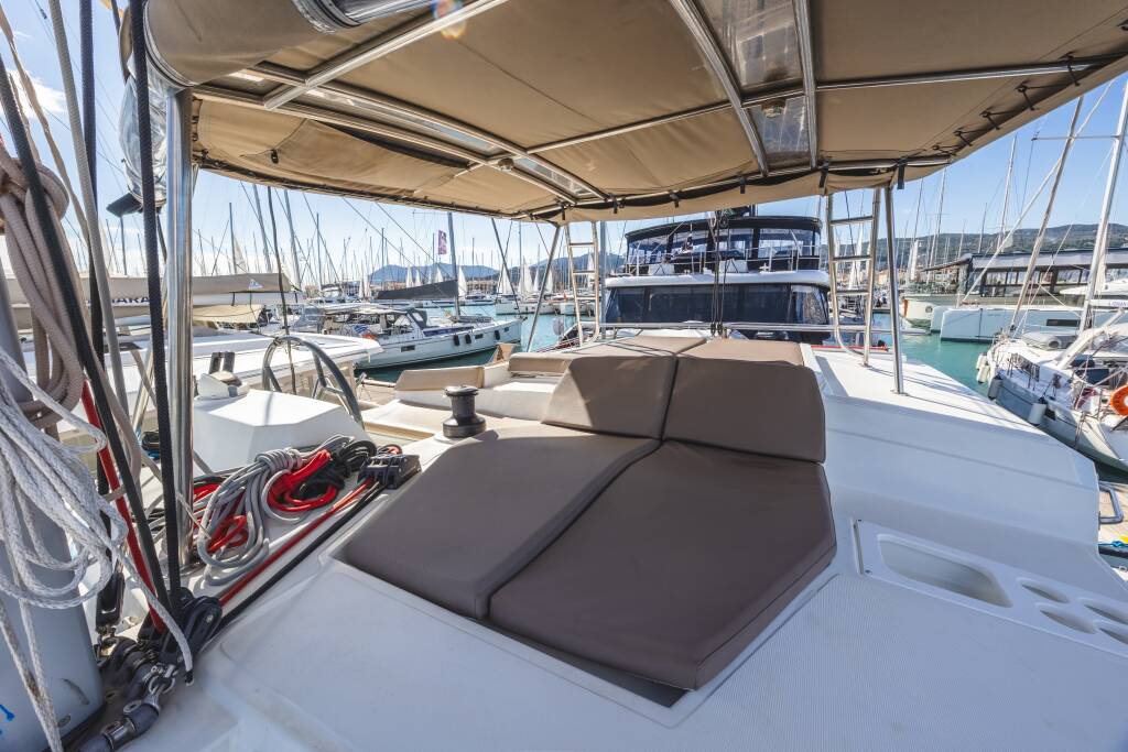 Katamaran Bali 4.1 Lady Dasi