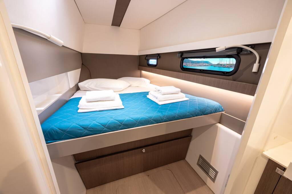 Katamaran Bali 4.1 Lady Dasi