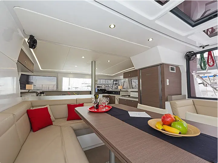 Catamaran Bali 4.1 Golden Waters