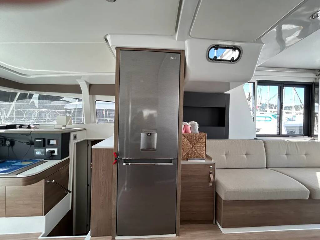 Catamaran Bali 4.2 OW Sah Mat
