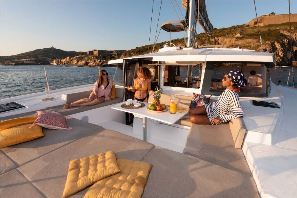 Catamaran Bali 4.2 Persona Grata