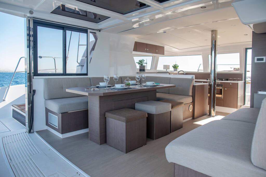 Catamaran Bali 4.2 Kos 42.4