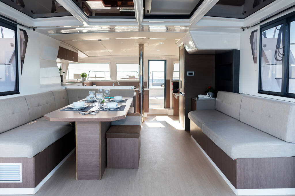 Catamaran Bali 4.2 Kos 42.4