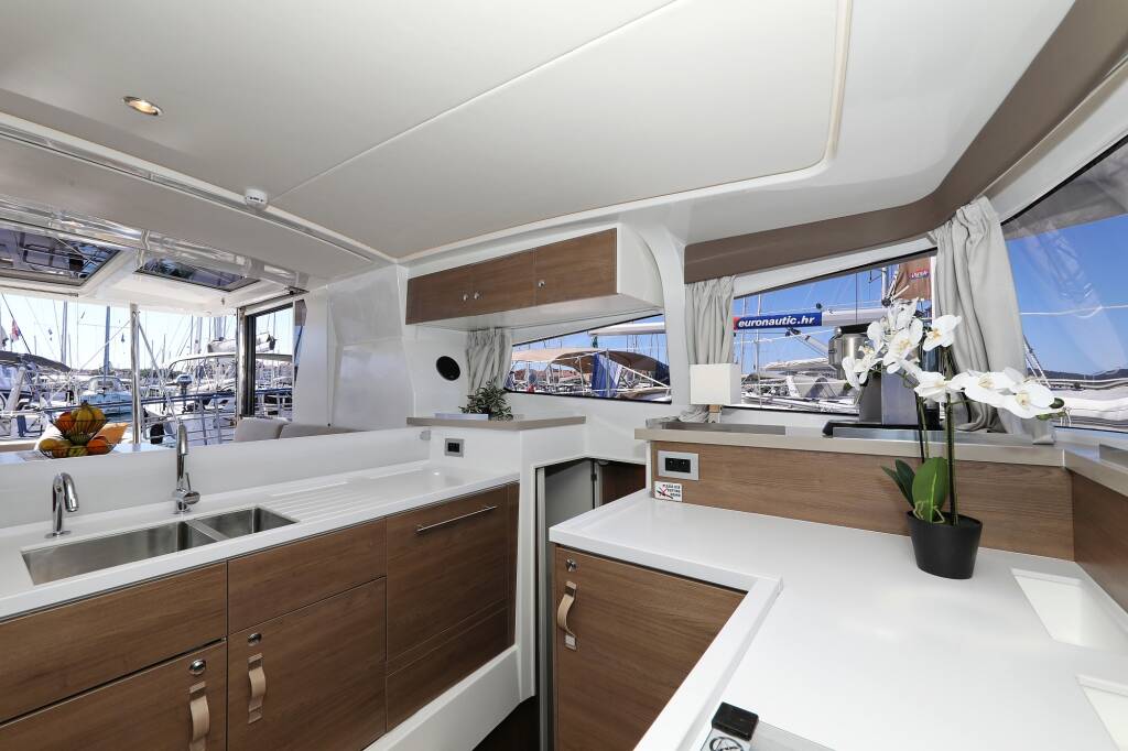 Katamaran Bali 4.2 Altair