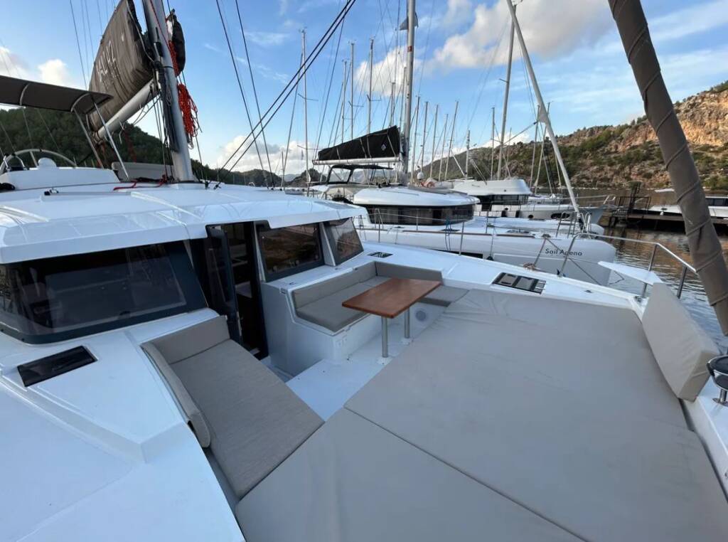 Catamaran Bali 4.2 Sail Spazio