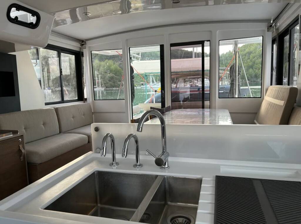 Catamaran Bali 4.2 Sail Spazio