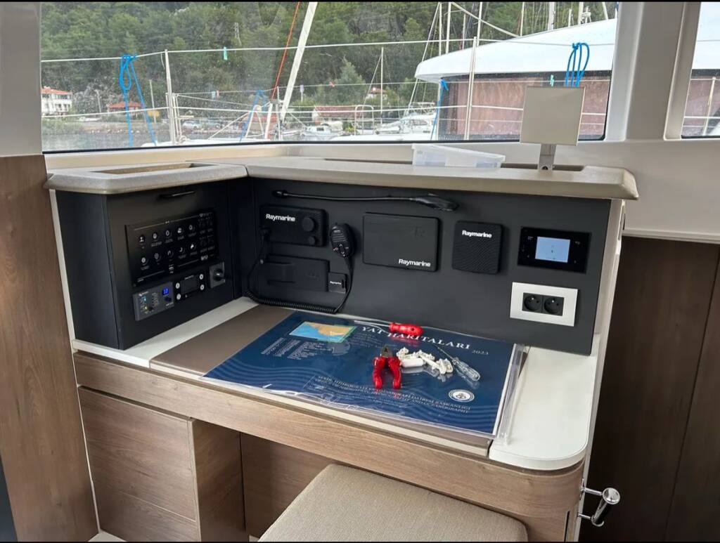 Catamaran Bali 4.2 Sail Spazio