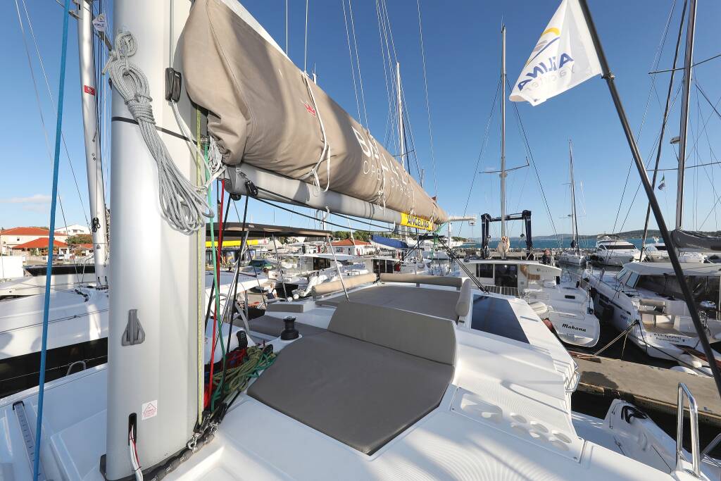 Catamaran Bali 4.2 Open Office